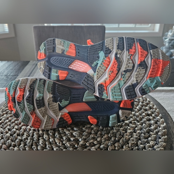 Asics Women's Gel-Kayano Sneakers - Picture 8 of 8